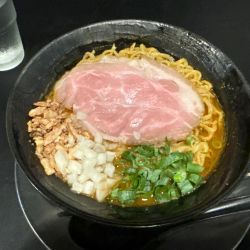 白湯カレーラーメン大