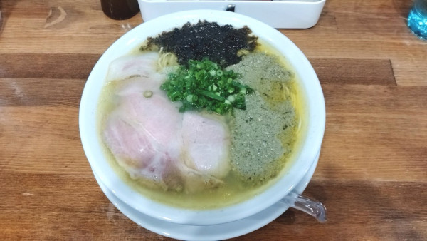 「牡蠣塩ラーメン_800円」@無冠 阿佐ヶ谷の写真
