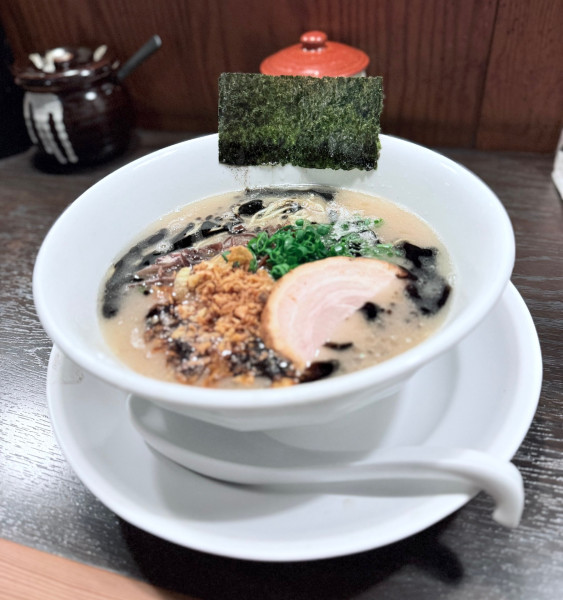 「黒心（太麺￥800）」@一心の写真