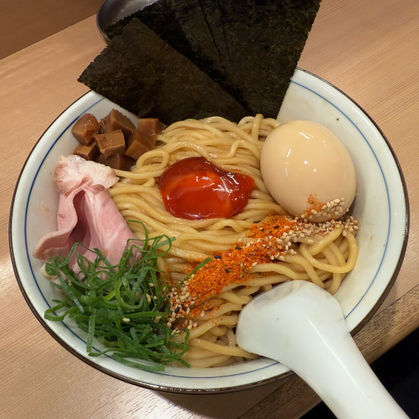 「まぜそば・味玉マキシマムこいたまご・のり」@らぁ麺 くろ渦の写真