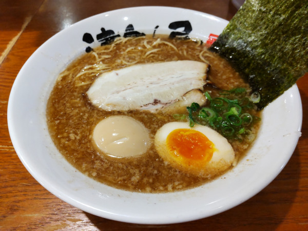 「まかないラーメン＋味玉」@つけ麺津気屋 武蔵浦和の写真