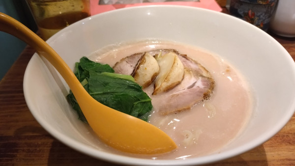 「カブのポタージュヌードル 限定」@ビーフラーメン&つけ麺 シゲジンの写真