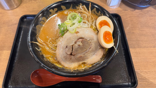 「味玉百年マルキン味噌ラーメン」@マルキン本舗 東松山店の写真