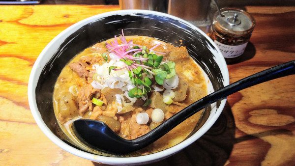 「【限定】豚&牛モツ煮そば(大)」@麺場 浜虎 横浜店の写真