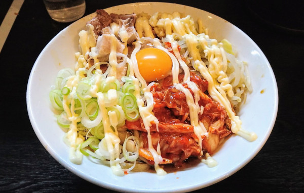 「【限定】あの豚(麺半分･ニンニク･マヨネーズ)」@豚星。の写真