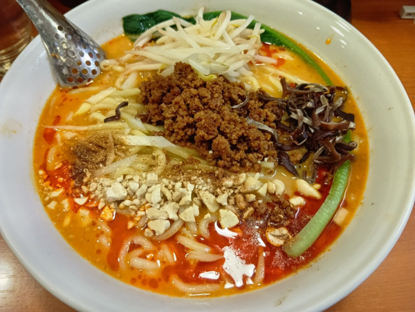 「担々麺大盛」@麺恋処 いそじの写真