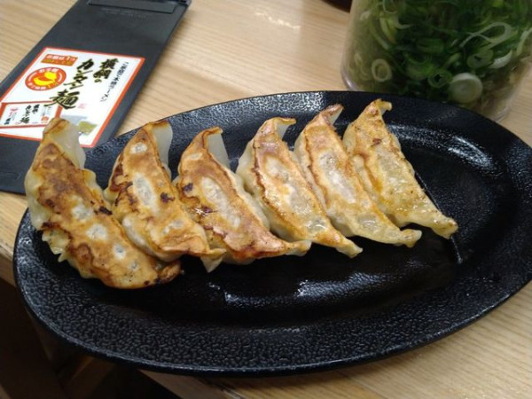 「黒豚餃子」@ラーメン 横綱 南インター店の写真