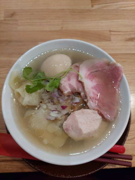 「特製白だししなそば+チャーシュー丼」@手打ち正麺 Hachimitsuの写真