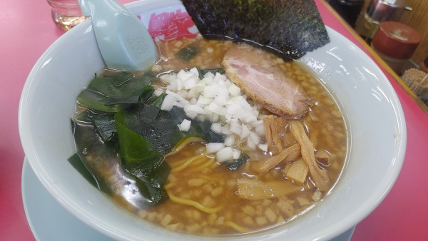 「期間限定　プレミアム醤油とんこつラーメン」@山岡家 松本店の写真