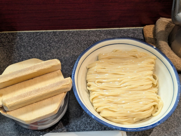 「つけ麺道産300g」@烈志笑魚油 麺香房 三くの写真