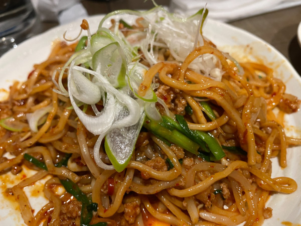 「皿台湾：879円」@飯と酒屋の写真