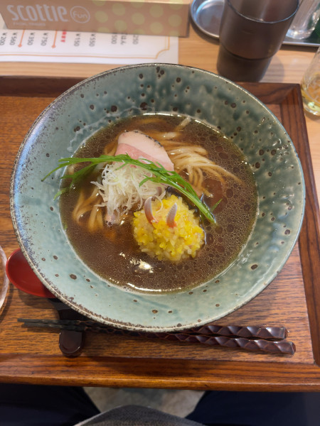 「蟹と再仕込み醤油の中華そば（1500円）」@中華そば 麦右衛門の写真