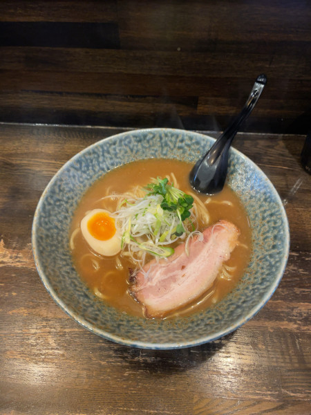 「和風とんこつ（900円）」@綿麺の写真