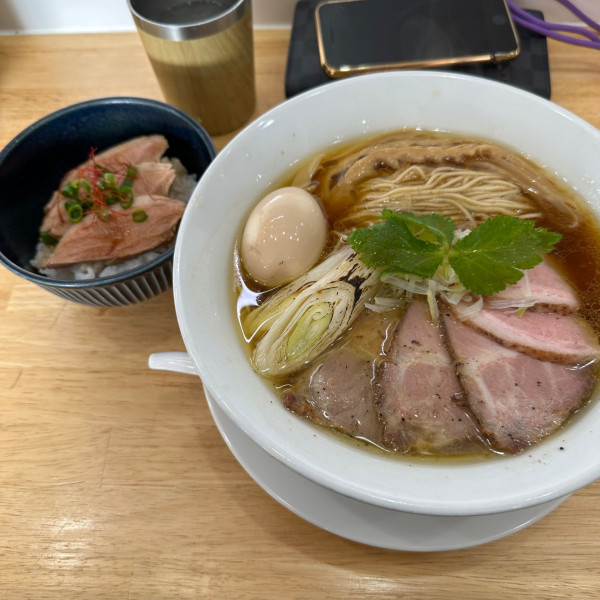 「arakawa鴨だし醬油 大盛+焼豚ご飯 ¥1,400」@noodleshop  arakawaの写真