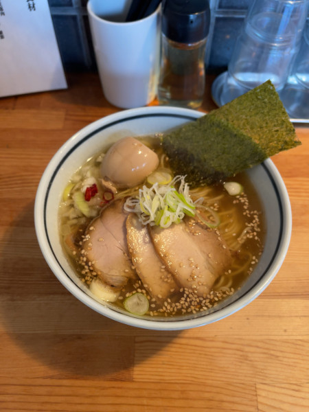 「塩中華そば+煮たまご」@中華そば 閃の写真