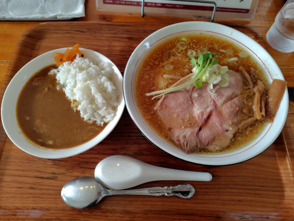 「みそらーめん900円、カレーセット350円」@玖の写真