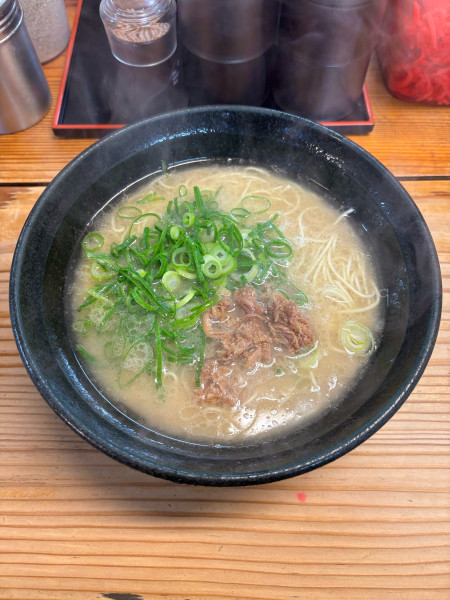 「ラーメン」@五号線沿いの元祖長浜ラーメンの写真
