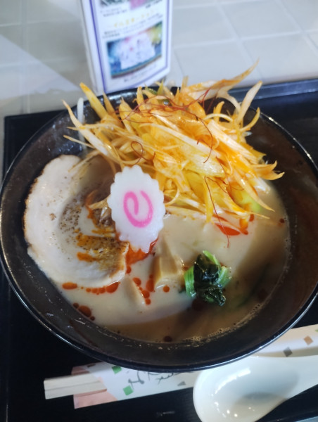 「辛味噌ラーメン」@足利フラワーパーク テイクアウトコーナーの写真