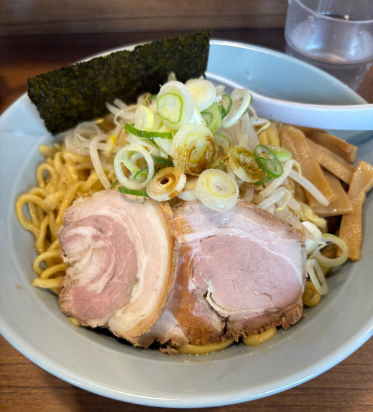 「汁なしらーめん」@麺通の写真