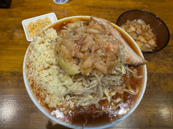 「ラーメン大➕味付アブラ・しょうが」@ラーメンマルキの写真