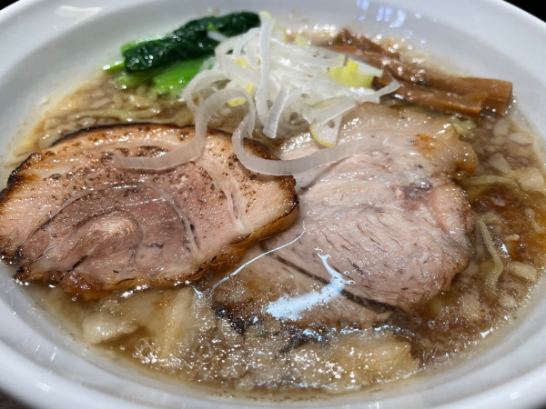 「背脂醤油ら～麺（1000円）」@ら〜麺 瑞藤の写真