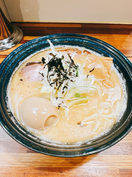 「らーめん 銀だら絞り 味玉入り」@鮮魚らーめん 五ノ神水産の写真