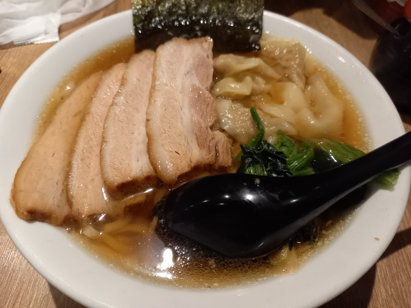 「チャーシューワンタン麺」@ラーメン赤羽とんやの写真