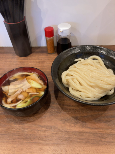 「にくつけうどん　880円」@手打ちうどん わだやの写真