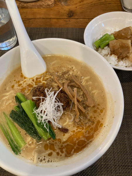 「担々麺、気まぐれご飯」@らーめん穀雨の写真