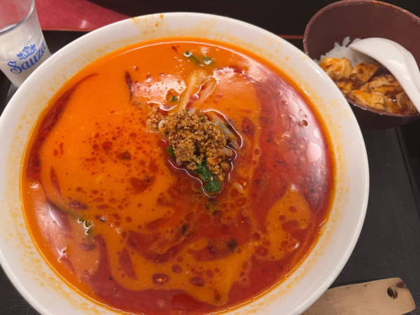 「四川有汁担々麺(定食)950円」@蜀三国の写真