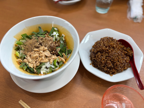 「汁なし担々麺+半黒炒飯」@中華ダイニング 木ノ葉の写真