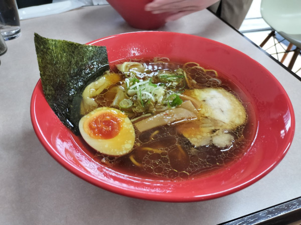 「特製郡山ブラックラーメン」@郡山駅前ラーメン 角麺の写真