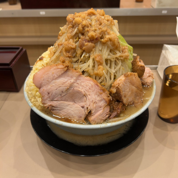 「500g全マシマシ」@俺の生きる道  水戸駅らー麺街道店の写真