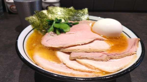 「特製らー麺   硬め濃いめアブラ多め」@らーめん飛粋の写真