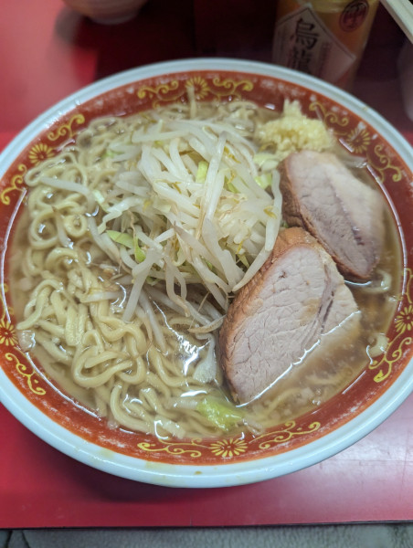 「大ラーメン+烏龍茶」@ラーメン二郎 上野毛店の写真