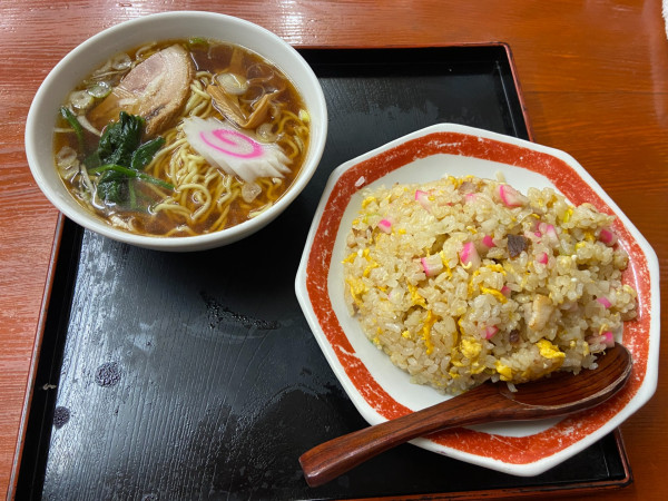「炒飯半ラーメン」@あづま家の写真
