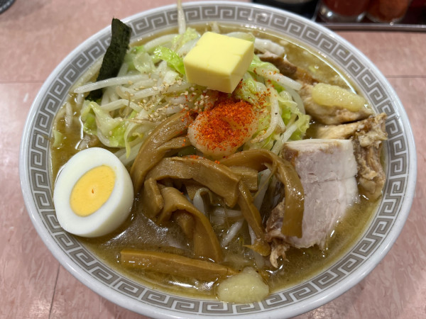 「中華そば(小)830円塩30円野菜120円バター50円」@所沢大勝軒の写真