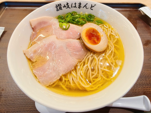 「ラーメン（細麺）」@讃岐ラーメン はまんど 高松駅ビル出張所の写真