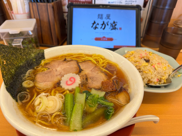 「魚介中華そば無料大盛りお得Aセット（半炒飯）」@麺屋 なが盛の写真