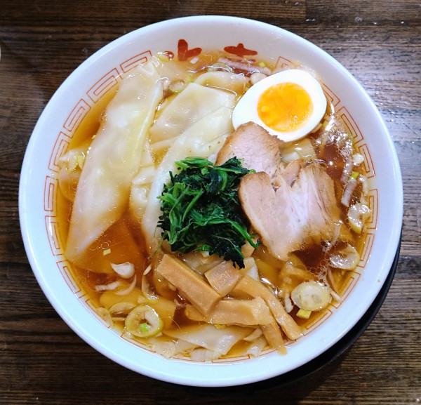 「ワンタン麺」@中華そば 光来の写真