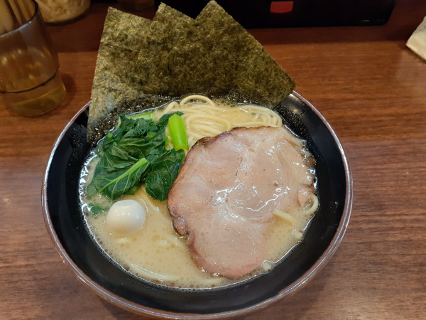 「塩ラーメン」@横浜家系ラーメン 大岡家 鶴川店の写真