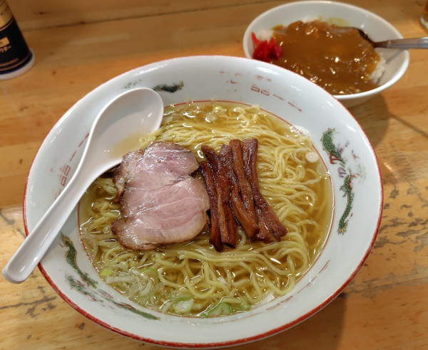 「中華そば大850円 半カレーライス 350円」@中華そば さとうの写真