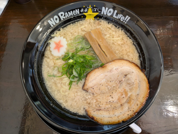 「ばりこて白＋替玉 黄(カレー)」@おおぼし みのわ店の写真