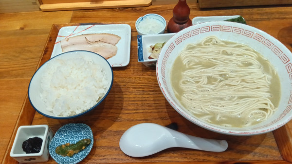 「牡蠣定食（1450円）」@炭火焼濃厚中華そば 大覇道の写真