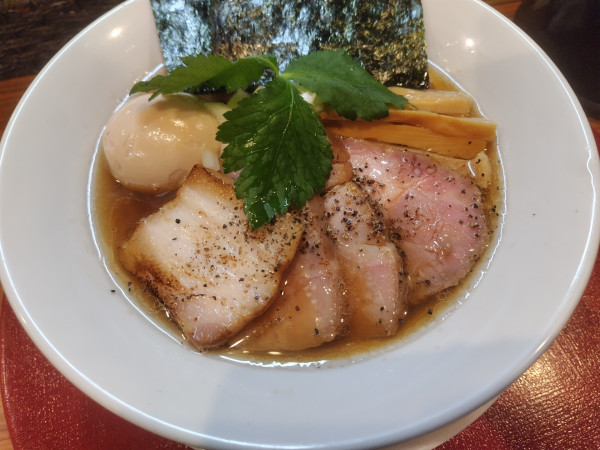 「特製煮干し中華そば(チャーシュー増し)」@煮干し中華蕎麦 彩葉にの写真