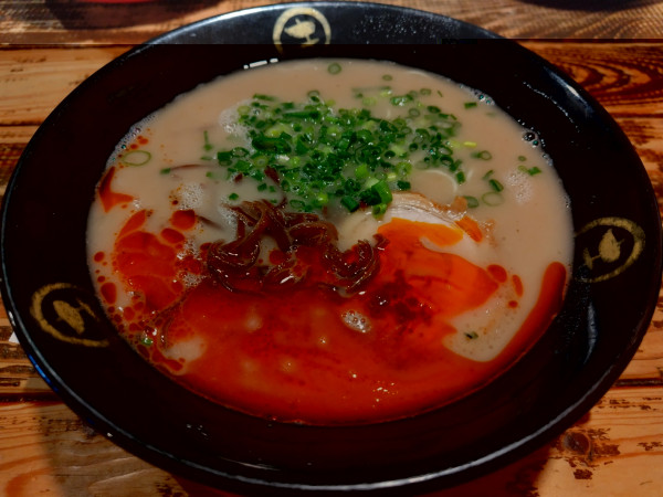 「本赤味　：バリかた　＋替玉：粉落とし」@きまぐれ八兵衛 安曇野本店の写真