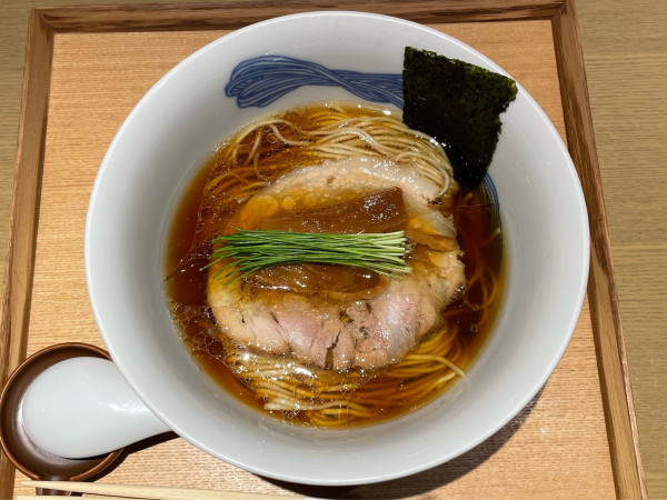 「醤油らぁ麺」@NIPPON RAMEN 凛 TOKYOの写真