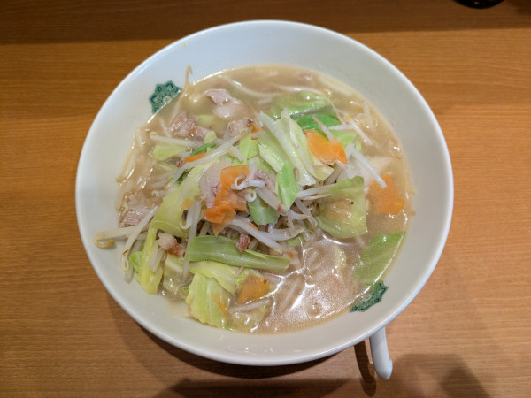 「野菜たっぷりタンメン：620円」@日高屋 新橋日比谷口店の写真