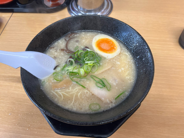 「豚骨ラーメン」@一麺亭 長与店の写真