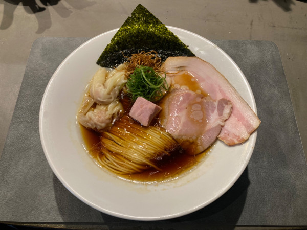「特上 醤油らぁ麺」@Ramen Break Beatsの写真